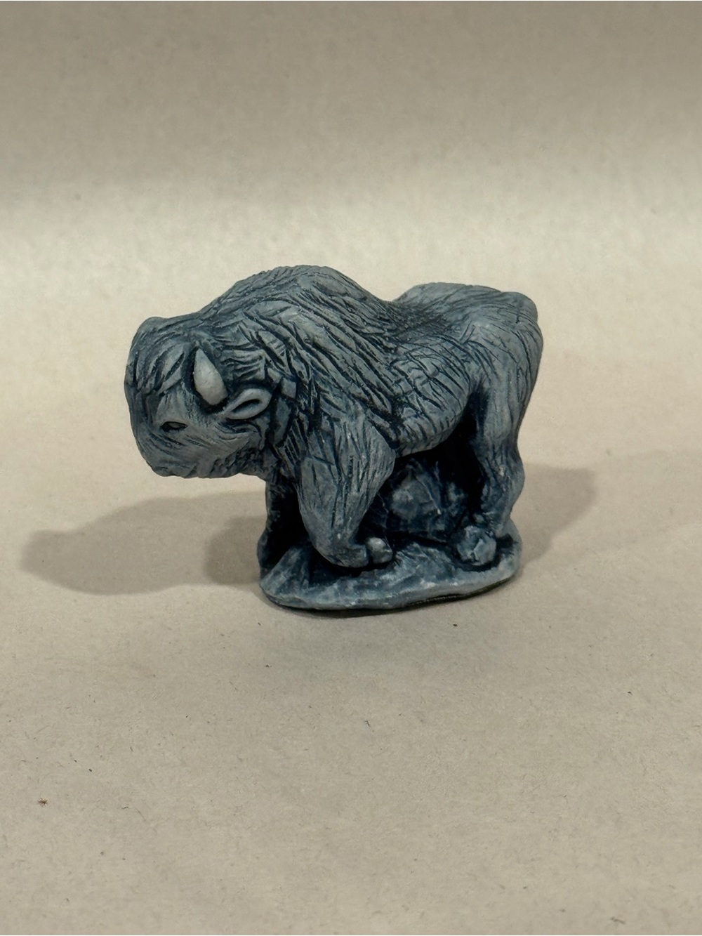 Blue Volcanic Ash Buffalo Bison Handcrafted Figurine From Mount St. Helens USA - Picture 2 of 4